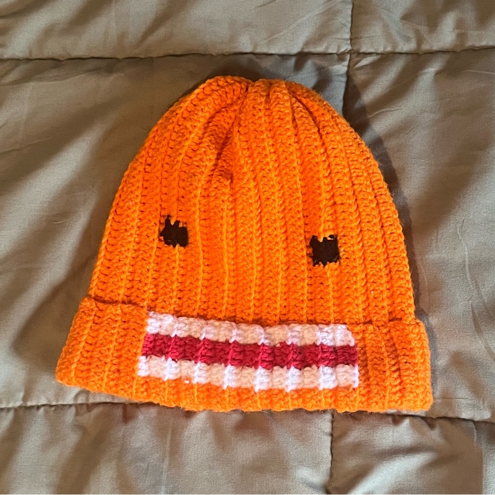 Domo beanie